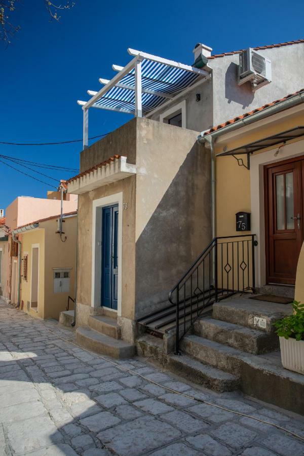 Little House In Baska Apartamento Exterior foto