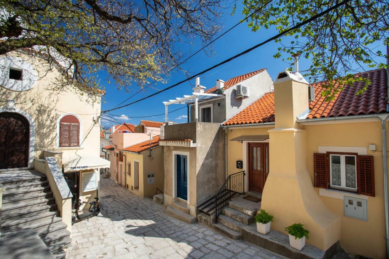 Little House In Baska Apartamento Exterior foto